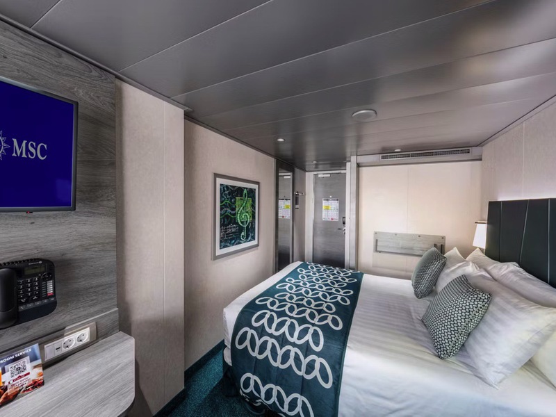 Junior Ocean View with Obstructed View